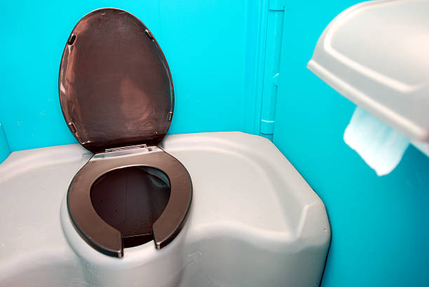 Affordable portable toilet rental in Long Lake, IL